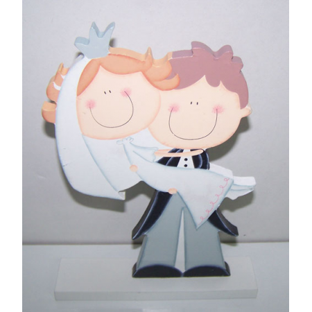 Figura para la tarta de bodas en madera con la novia en brazos