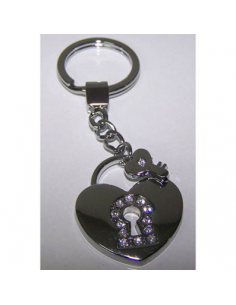 Llavero con forma de corazón, con llave