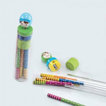 Tubo con 6 lápices colores niño en el tapón en madera y sacapuntas
