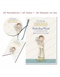 Pack con 20 recordatorios, 20 imanes y 20 etiquetas de comunión, Niño con cáliz y el pan