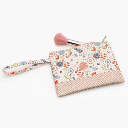 Neceser simil piel, diseño pajaritos y flores.